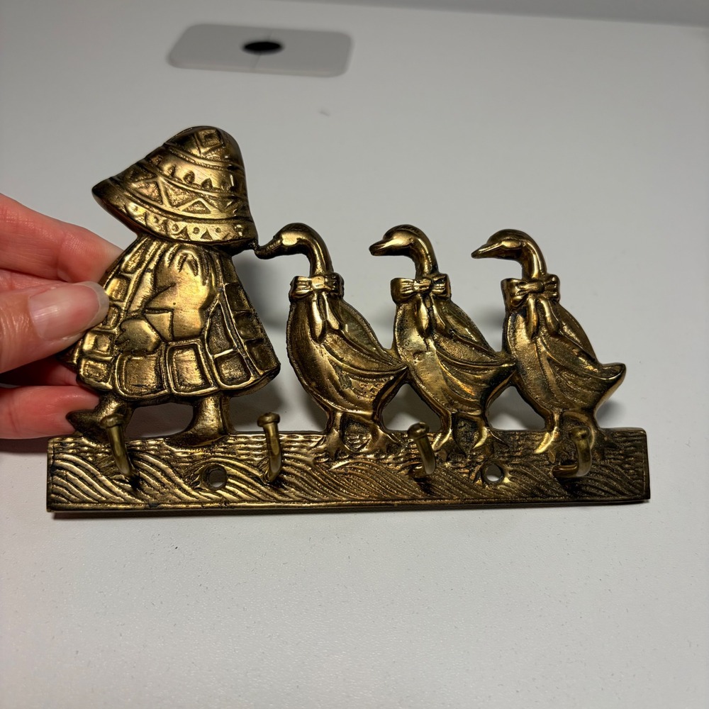 Vintage Brass Wall Hook Rack Girl Leading Ducks Farmhouse Country Decor 4 Hooks